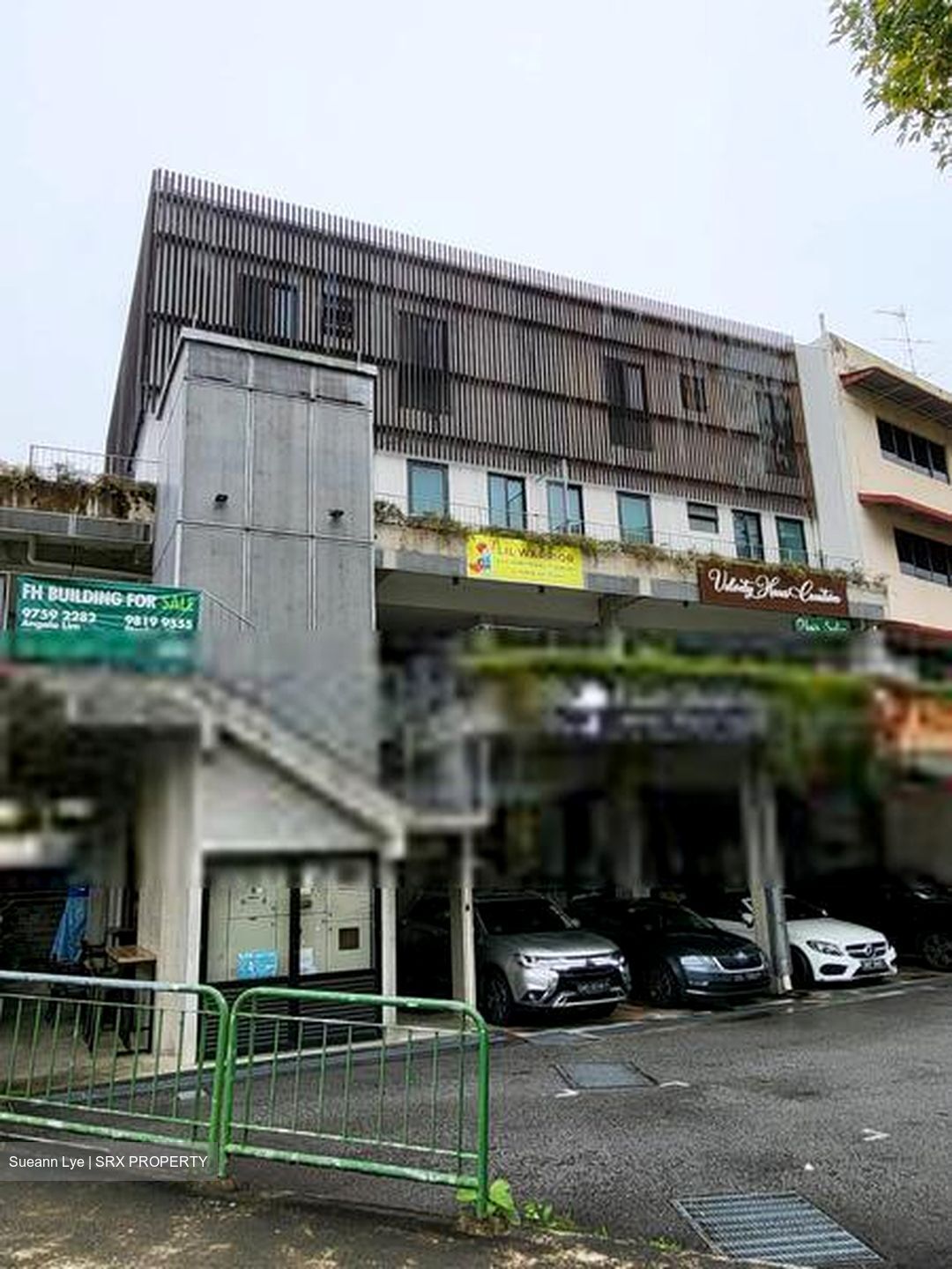 Mandarin Park (D21), Shop House #452733111